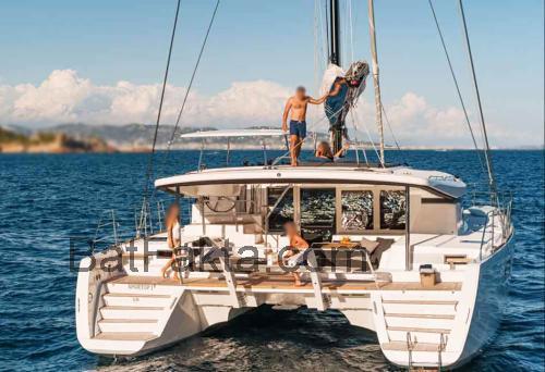 Lagoon 52 Sportop recensioner och tekniska specifikationer